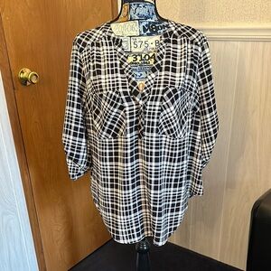 Torrid Black and White Plaid Women's Top
